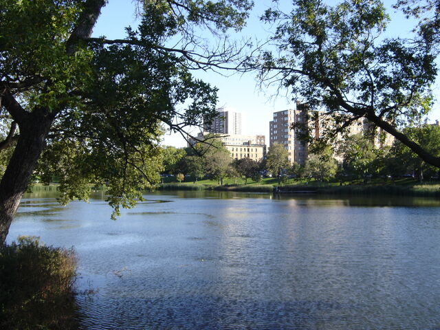 File:Loring park-1-.jpg