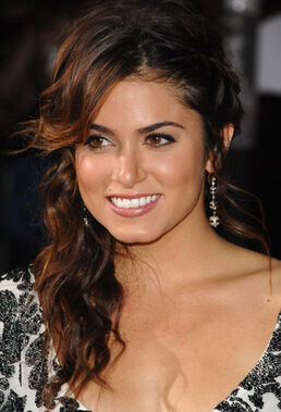 1125-nikki-reed-hair bd