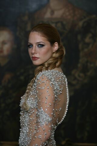 File:Photoshoot-rachelle-lefevre-.jpg