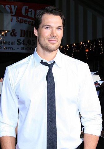 File:Daniel cudmore 5387305.jpg