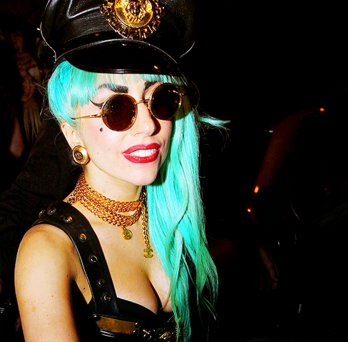 File:Officer gaga-loo.png