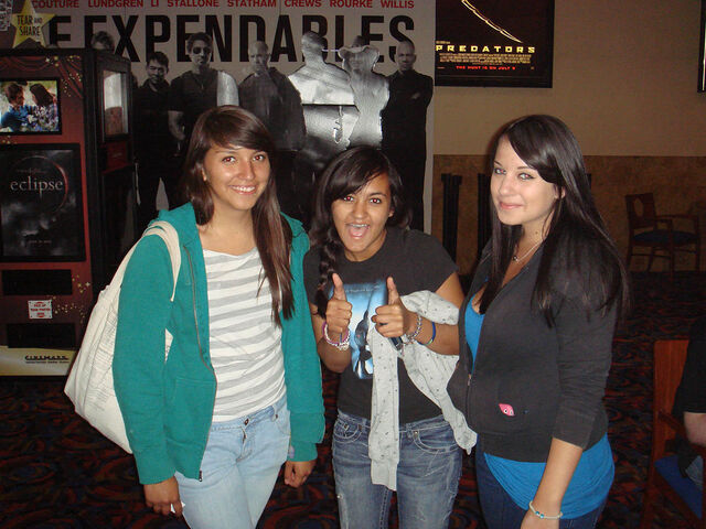 File:Twilightpremiere95.jpg