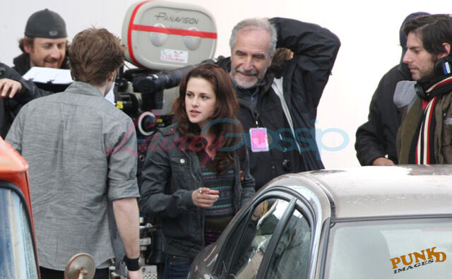 File:New Moon set.jpg