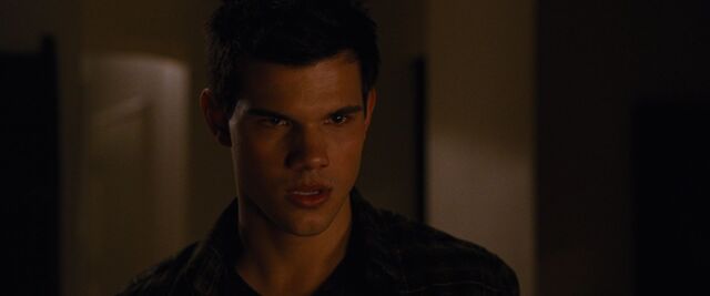 File:BreakingDawnPt1-3807.jpg