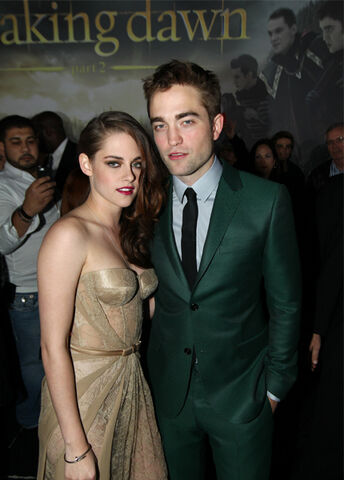 File:Kristen-robert-twilight-new.jpg