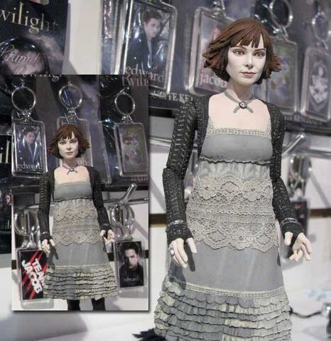 File:Alice-cullen-action-figure-1-.jpg