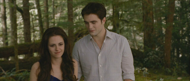 File:Bella y edward 3.jpg