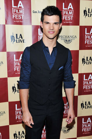 File:A better life premiere 11.jpg
