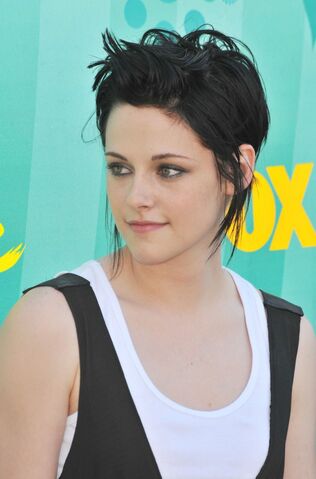 File:PremiereKristen.jpg