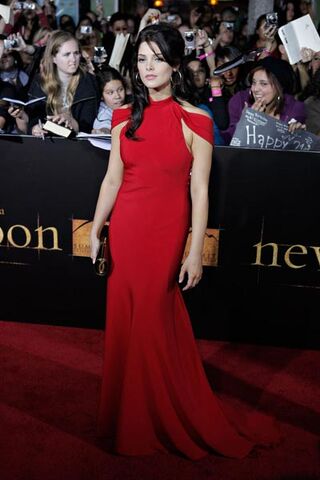 File:52745158---ashley greene premiere.jpg