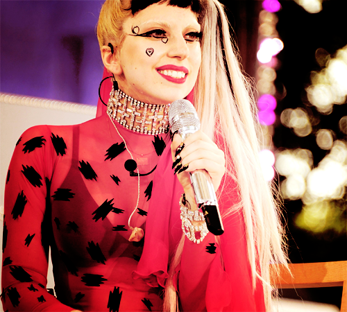 File:Judas gaga-loo.png
