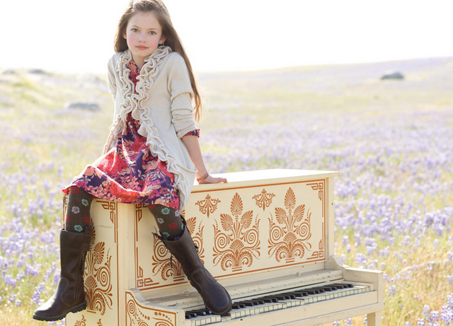 File:KENZIE SIN MARCAS 01.png