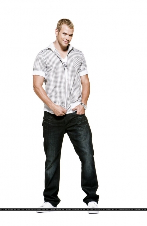 File:Kellan Lutz 29.jpg
