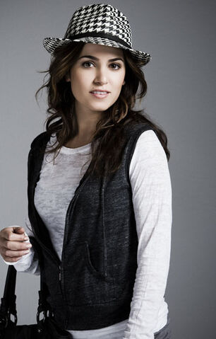 File:Nikkireedphotshoot3.jpg