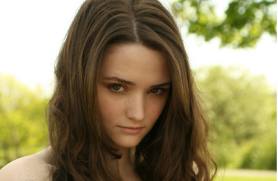 File:Renesmee olde.jpg