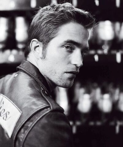 File:Robert-pattinson-blackbook-0912- (3).jpg