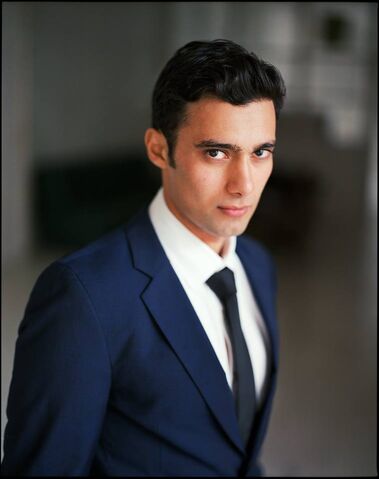 File:Arash-modeling-Hannes-Caspar2.jpg