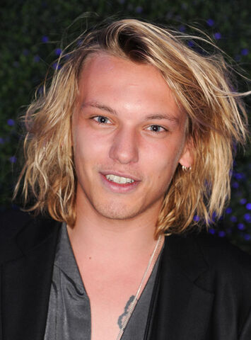 File:65397702webcrep71201115117PM-jamie campbell bower.jpg