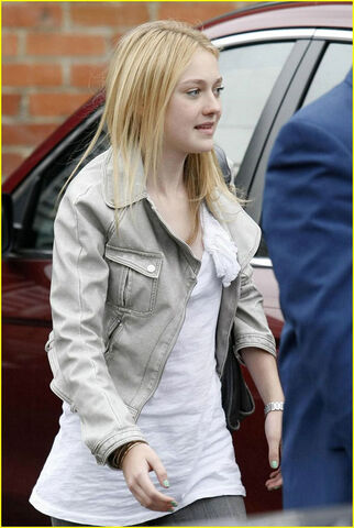 File:Dakota fanning new1.jpg