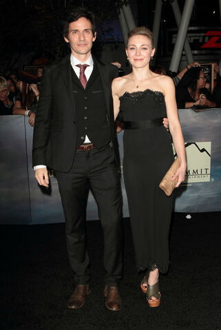 File:Christian-camargo-twilight-saga-breaking-dawn-f9Djcf.jpg