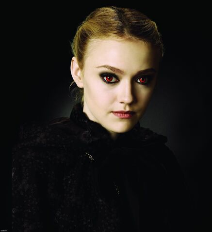 File:Jane-New-Moon-dakota-fanning-8856522-2334-2560.jpg