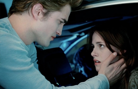 File:Edward-bella-car-scene.jpg