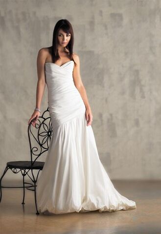 File:Wedding-dress3.jpg
