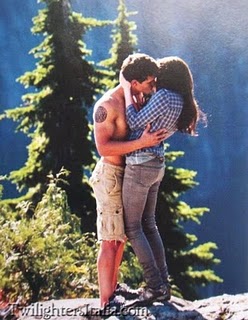 File:Jacob Kiss Bella.jpg