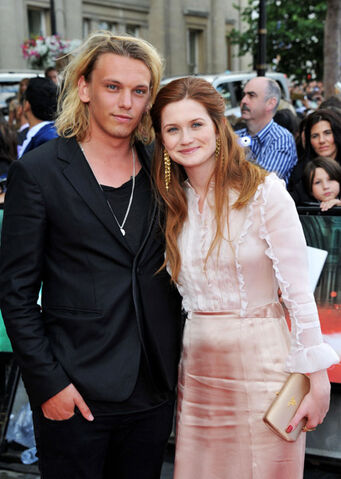 File:013jamie and bonnie-HPpart2.jpg