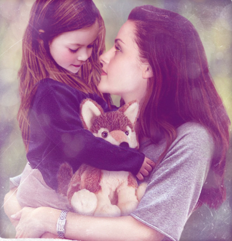 File:Renesmee.and.bella.png