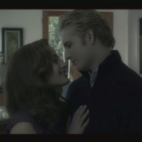 Datei:Esme-and-Carlisle-twilight-series-32367917-500-500.jpg