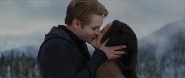 Datei:Carlisle-esme-kiss.jpg