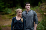 Eclipse-emmett-and-rosalie-12858185-800-532.jpg