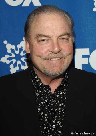 Datei:Stacy Keach.jpg
