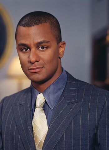 File:Yanic truesdale 02.jpg