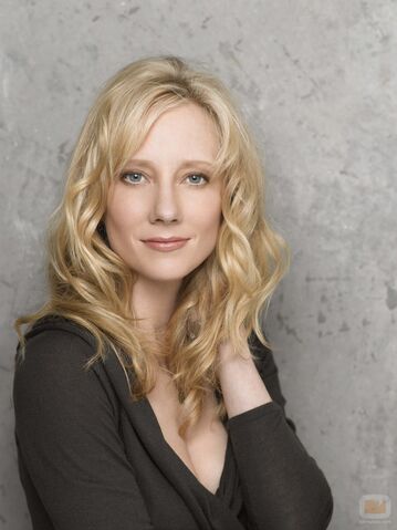 File:Heche.jpg