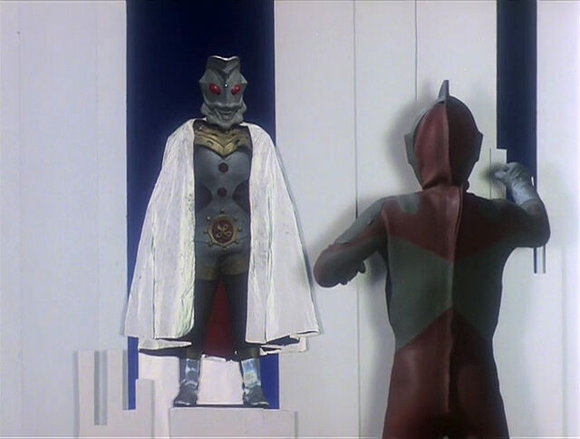 File:Ultraman and king 1979.jpg