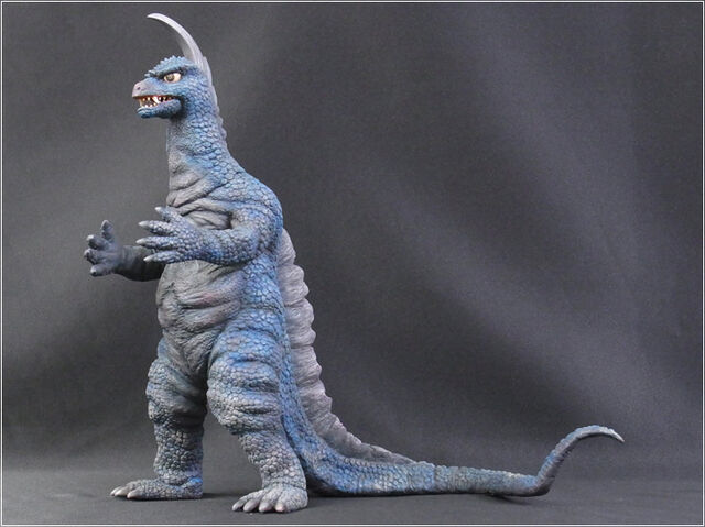 File:Earthtron LL01.jpg