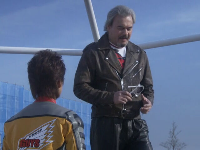 File:Mirai meet Goh Hideki.jpg