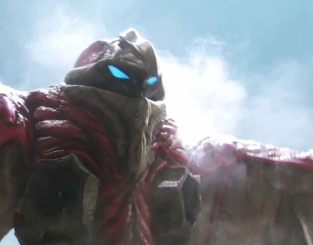 File:Ultraman Max-Reguila .jpg