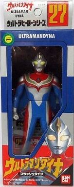 UHS-1997-Ultraman-Dyna-Flash-packaging