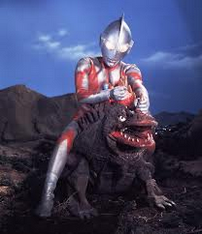 File:Zambolar v Ultraman.png