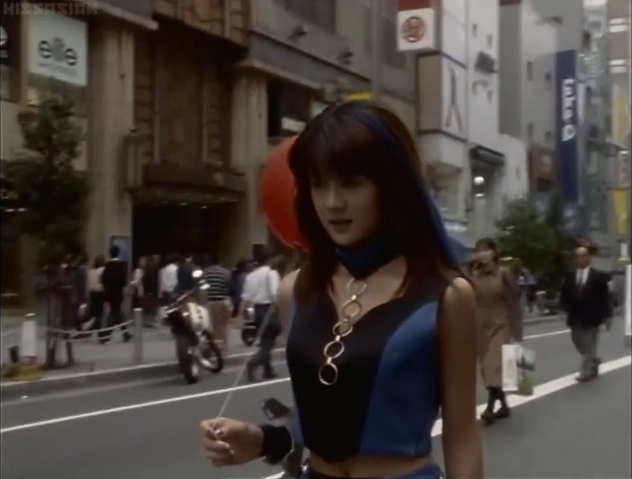 File:Rucia with a balloon.png