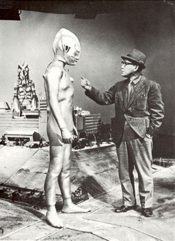 File:Ultraman and Eji.png