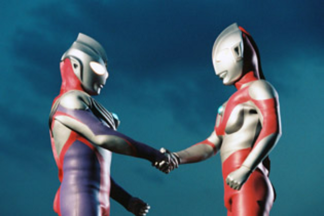 File:Tiga ultraman hand shake.png