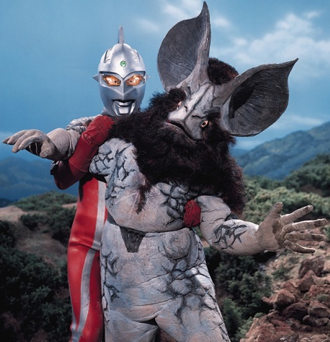 File:Alien Icarus v Ultraseven.png