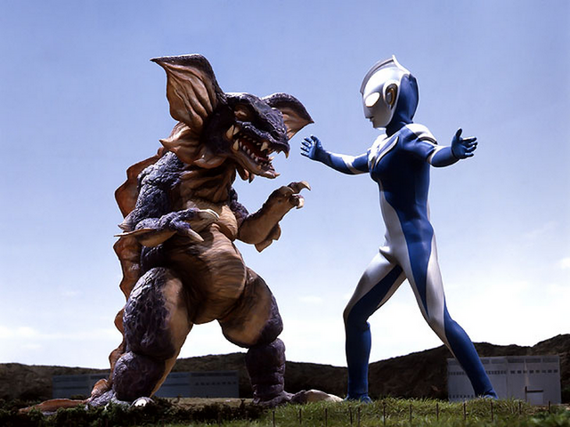 File:Galbas v Ultraman Cosmos.png
