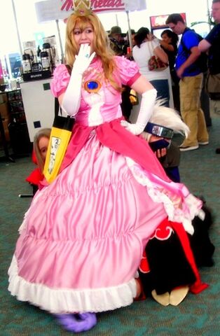 File:Peach s Dress by Nekochan33.jpg