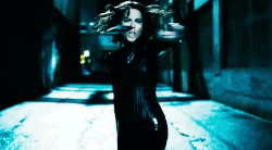 Underworld-blood-wars-weapons