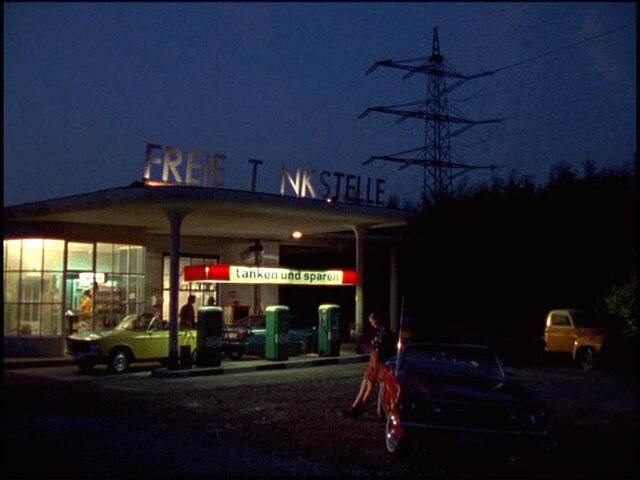 Datei:Tankstelle-F01-01.jpg